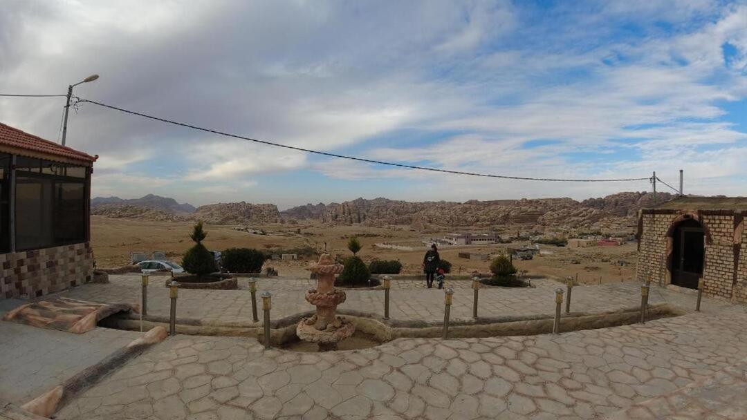 Little Petra Heritage Village วาดี มูซา ภายนอก รูปภาพ