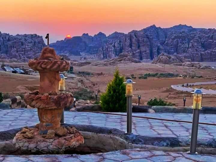 Little Petra Heritage Village วาดี มูซา ภายนอก รูปภาพ